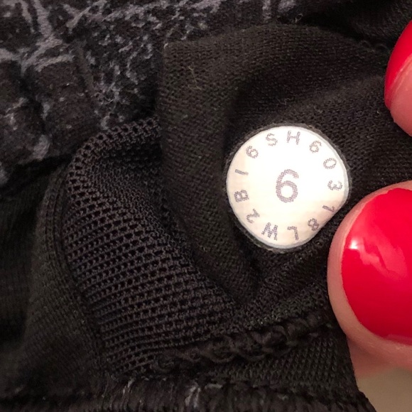 lululemon lacescape flow y bra - Picture 4 of 4